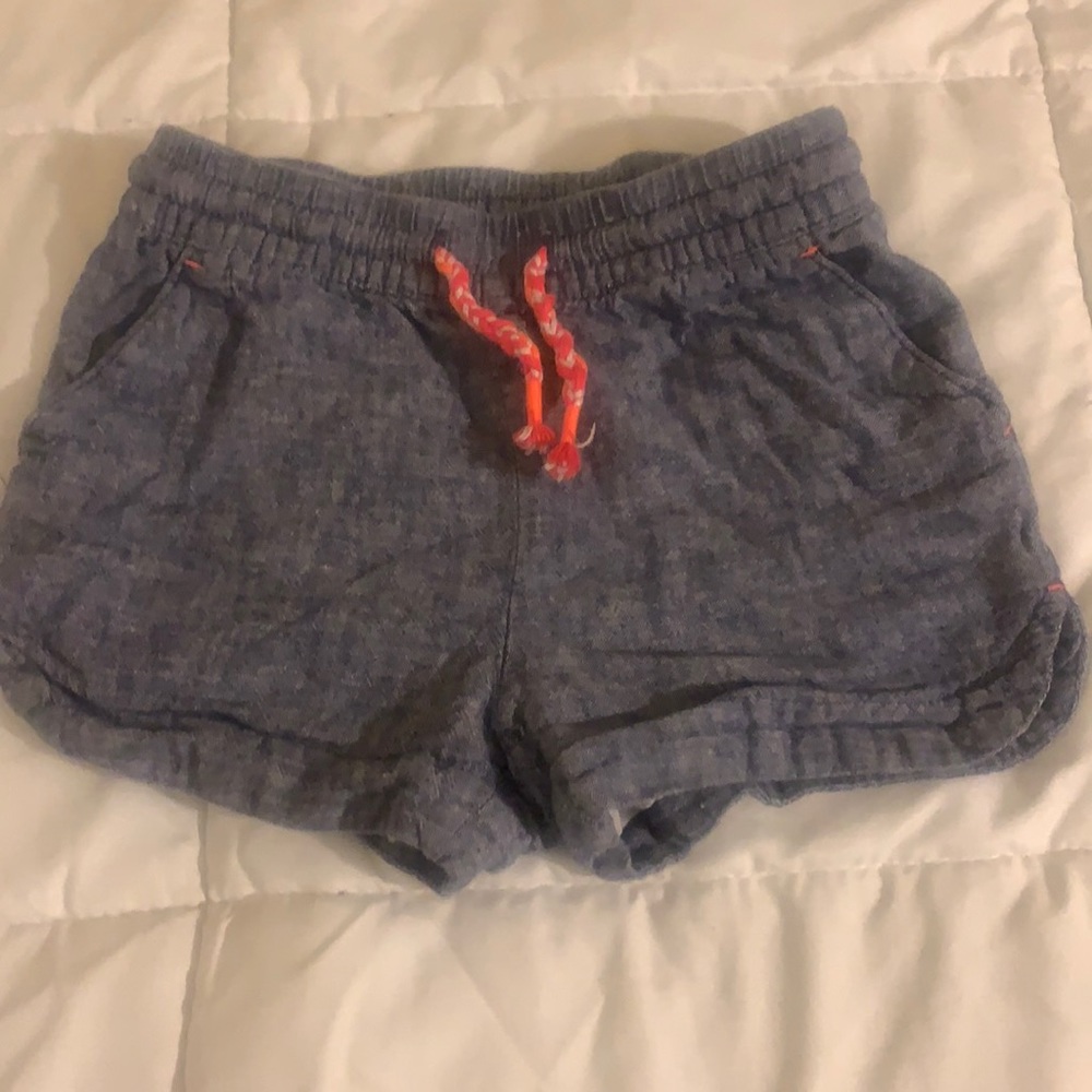 Size 3T girls CAT&JACK chambray shorts. Used